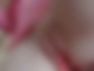 NaughtyBlooms's Live Sex Cam Show
