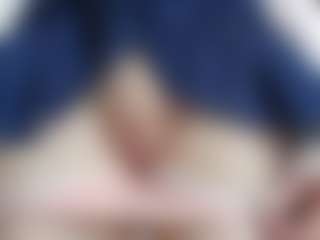 NaughtyBlooms's Live Sex Cam Show
