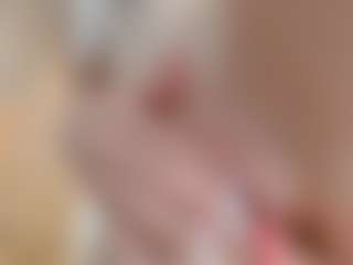 NaughtyBlooms's Live Sex Cam Show