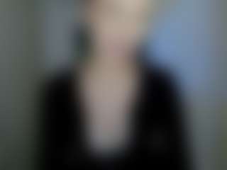 Live cam show with GloweMe - Flat Chested on Stripli.com