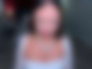 GloweMe's Live Sex Cam Show