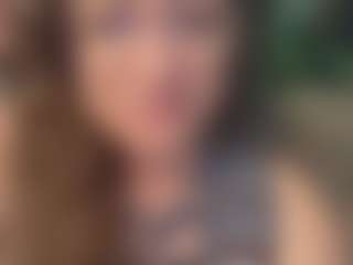 Lona P.'s Live Sex Cam Show