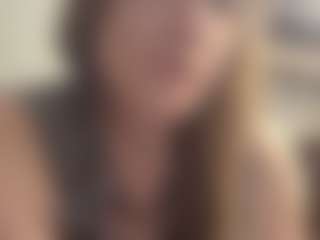 Lona P.'s Live Sex Cam Show