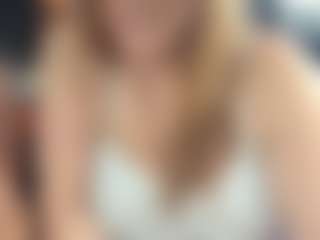 Lona P.'s Live Sex Cam Show