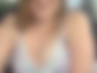 Lona P.'s Live Sex Cam Show