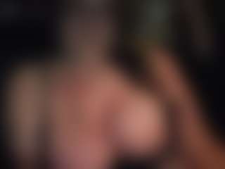 Lona P.'s Live Sex Cam Show