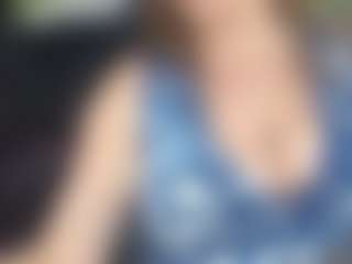 Lona P.'s Live Sex Cam Show