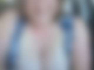 Lona P.'s Live Sex Cam Show