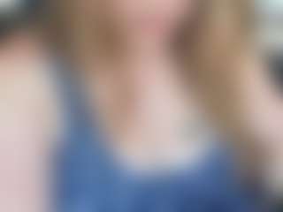 Live cam show with Lona P. - BBW MILF on Gym Cam Girls