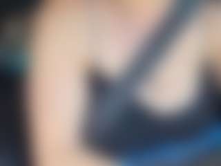 Lona P.'s Live Sex Cam Show