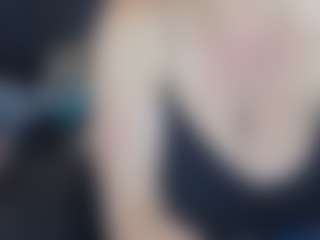 Lona P.'s Live Sex Cam Show