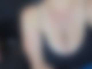 Lona P.'s Live Sex Cam Show
