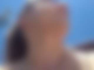 Lona P.'s Live Sex Cam Show