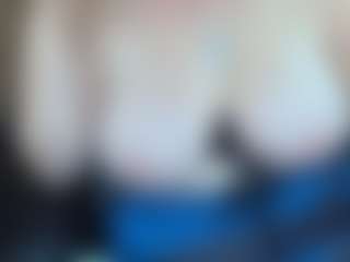 Live cam show with Lona P. - BBW on PervPlay.com