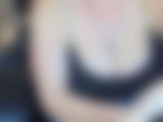 Lona P.'s Live Sex Cam Show