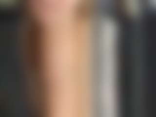 Lona P. MILF webcam performer live streaming