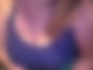 Lona P.'s Live Sex Cam Show