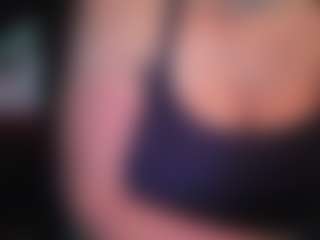 Lona P.'s Live Sex Cam Show
