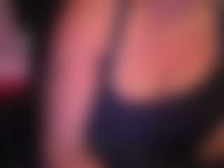Lona P.'s Live Sex Cam Show