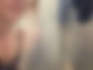 Lona P.'s Live Sex Cam Show