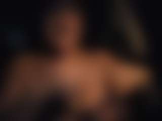 Lona P.'s Live Sex Cam Show