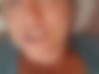 Lona P.'s Live Sex Cam Show