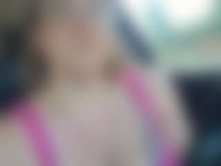 Lona P.'s Live Sex Cam Show
