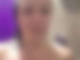 Lona P.'s Live Sex Cam Show