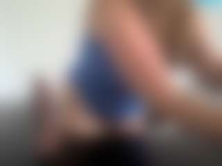 Lona P.'s Live Sex Cam Show