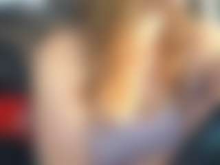 Live cam show with Lona P. - Handjob on AdultVida.com