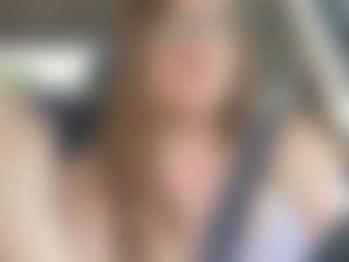 Lona P.'s Live Sex Cam Show