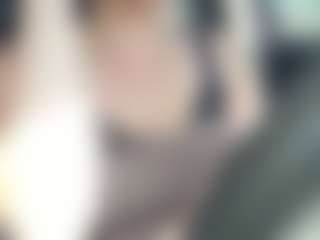 Lona Pounder's Live Sex Cam Show