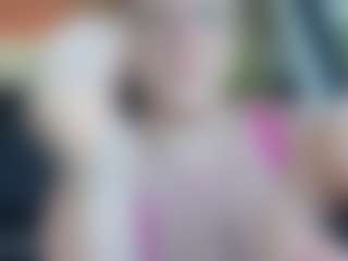 Lona Pounder's Live Sex Cam Show
