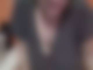 Live cam show with Lona Pounder - Hairy Pussy Toys on Livezox