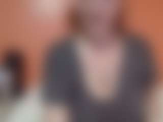Lona Pounder's Live Sex Cam Show