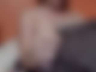 Lona Pounder's Live Sex Cam Show