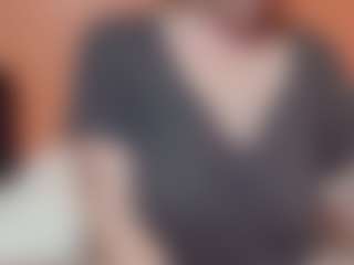Lona Pounder's Live Sex Cam Show