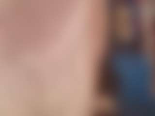 Live cam show with Lona Pounder - Long Legs on Camsoda