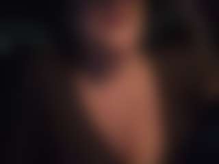 Lona Pounder's Live Sex Cam Show