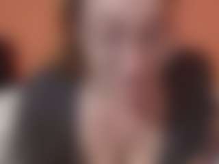 Lona Pounder's Live Sex Cam Show