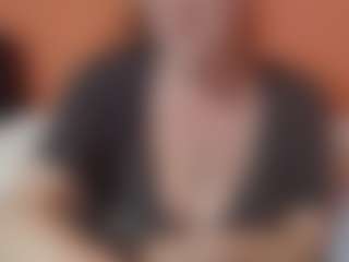 Lona Pounder's Live Sex Cam Show