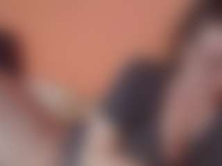 Live cam show with Lona Pounder - Dirty Talk on Latina Girls