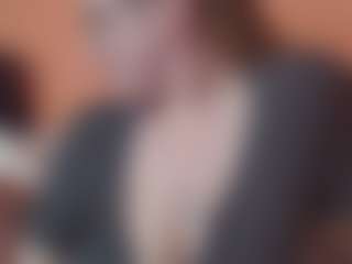 Lona Pounder's Live Sex Cam Show