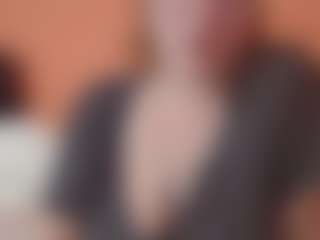 Lona Pounder's Live Sex Cam Show