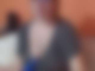 Lona Pounder's Live Sex Cam Show