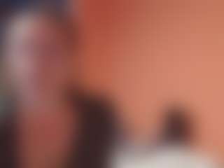 Lona Pounder's Live Sex Cam Show