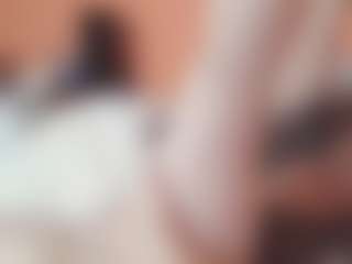 Lona Pounder's Live Sex Cam Show