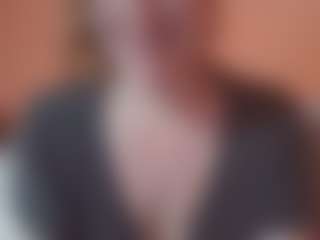 Live cam show with Lona Pounder - Striptease on SpunkLive