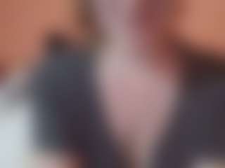 Lona Pounder's Live Sex Cam Show