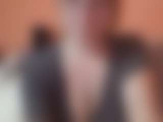 Lona Pounder's Live Sex Cam Show